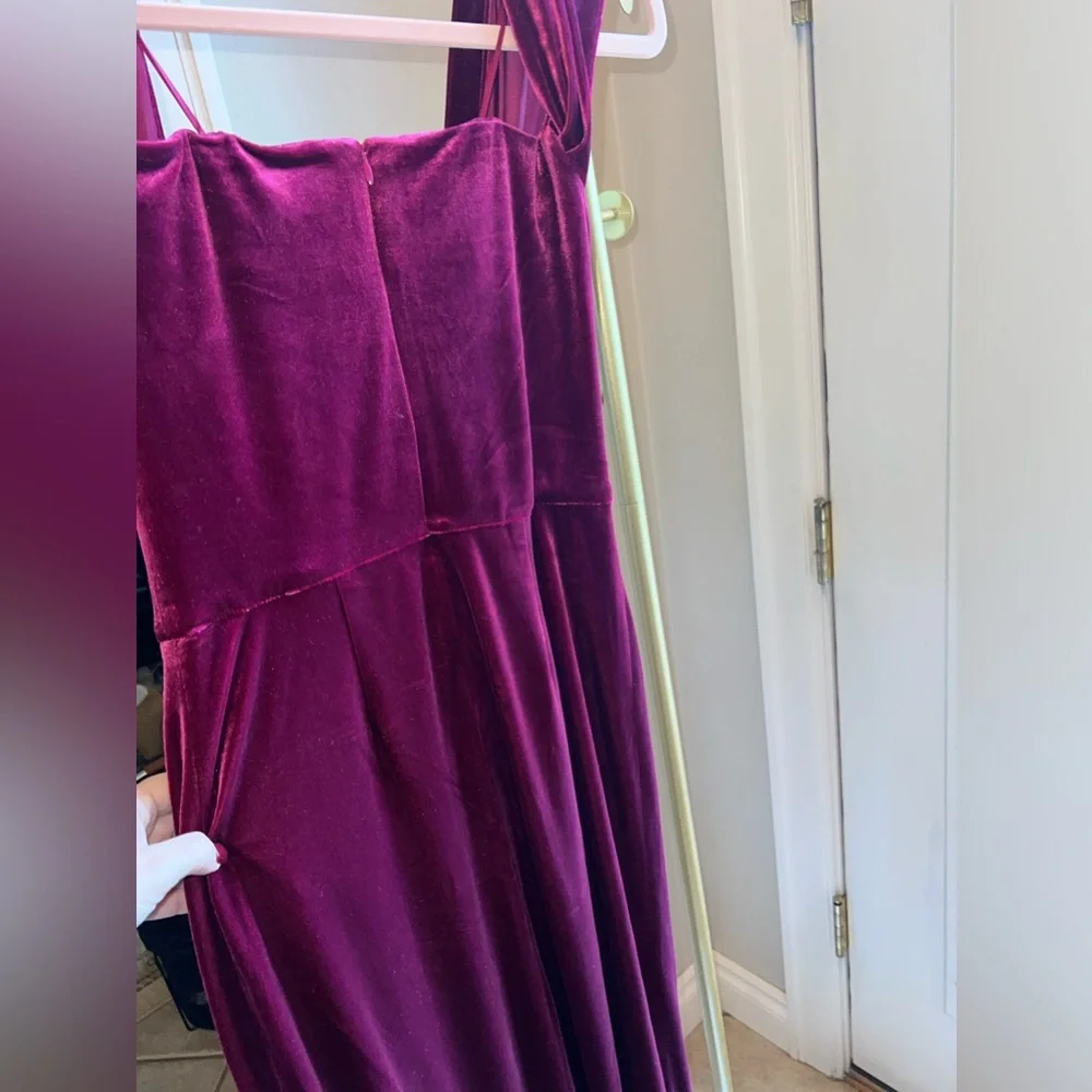 NEW Revolve PARKER BLACK LABEL Long Velvet Gown Size 4 $598 Color Wine - Picture 6 of 10